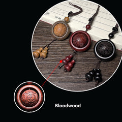 Eleganter Vintage-Schlüsselanhänger: Sandelholzanhänger mit Leuchtperle