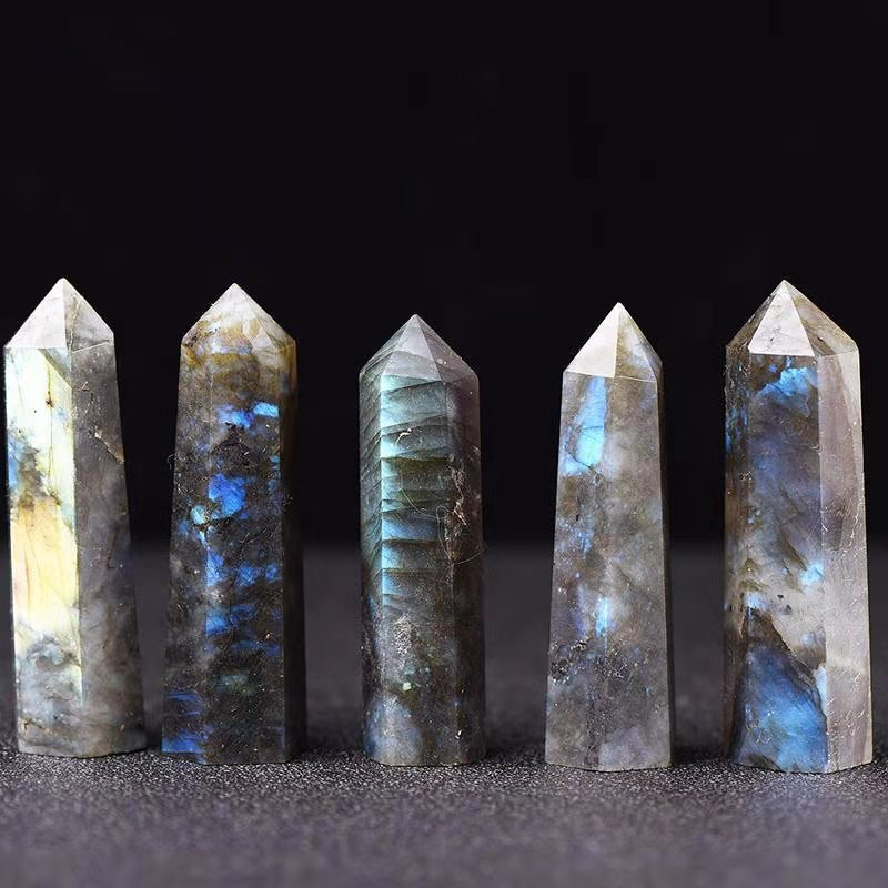 Natural Labradorite Pillar: Healing Crystal with Iridescent Blue Flash for Chakra Balance