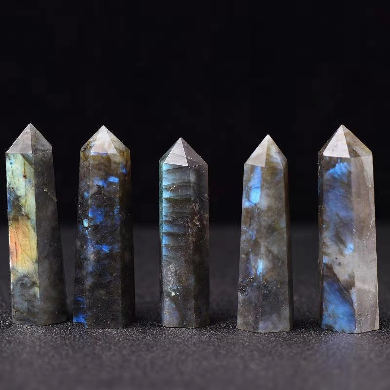 Natural Labradorite Pillar: Healing Crystal with Iridescent Blue Flash for Chakra Balance