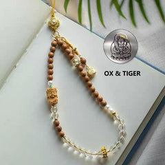 Handy-Anhänger aus natürlichem Sandelholz und Kristall zum Schutz des jeweiligen Sternzeichens