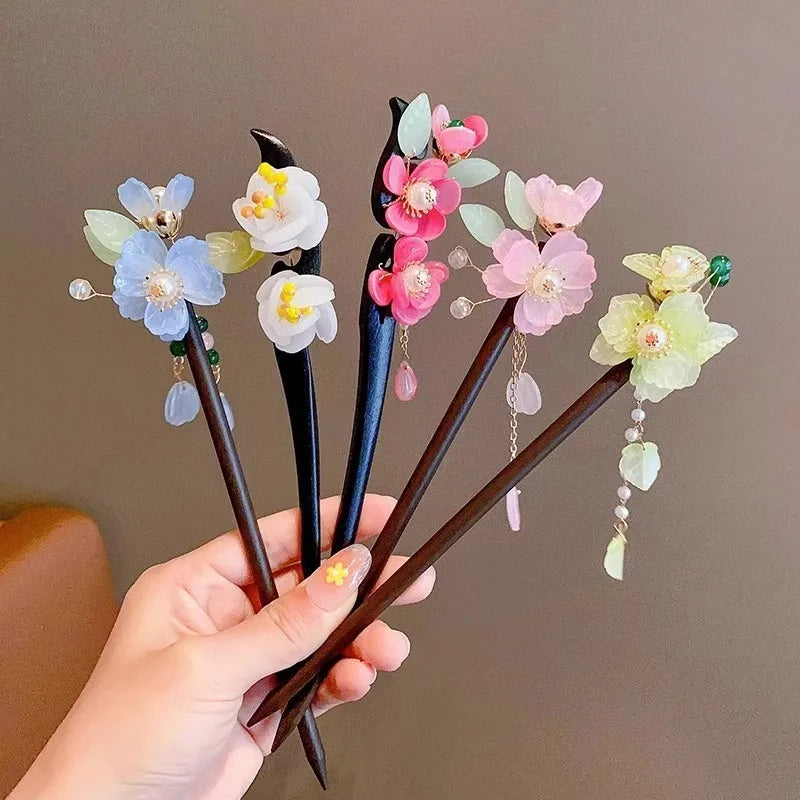 ‌Elegant New Jade Orchid Wooden Hairpin: Vintage Coiled Hairpiece Ringflower for Hanfu/Cheongsam Hair Accessories‌