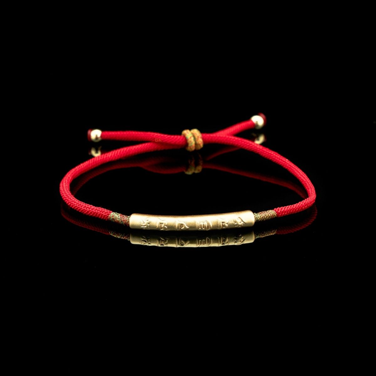 Tibetan Red String Bracelet With Om Mani Padme Hum