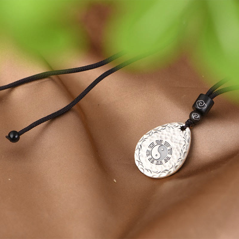 tai chi yin yang pendant